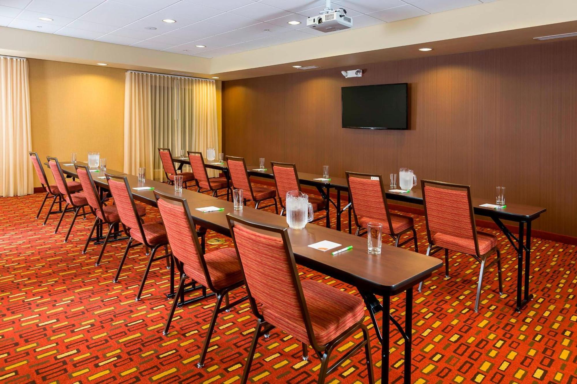 Courtyard By Marriott Kalamazoo Portage Экстерьер фото