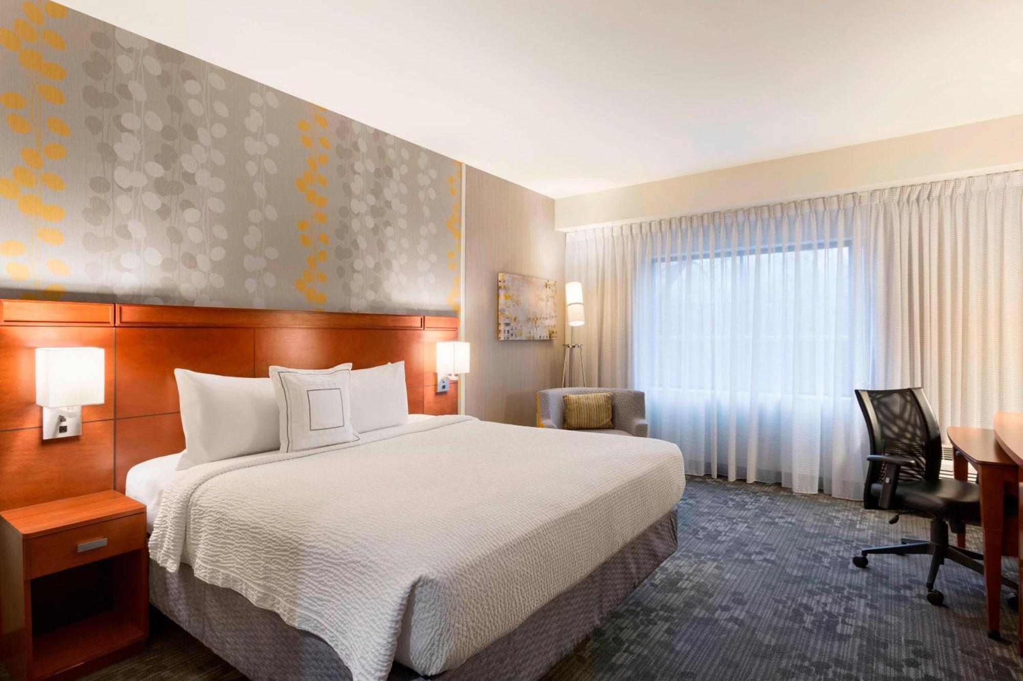 Courtyard By Marriott Kalamazoo Portage Экстерьер фото