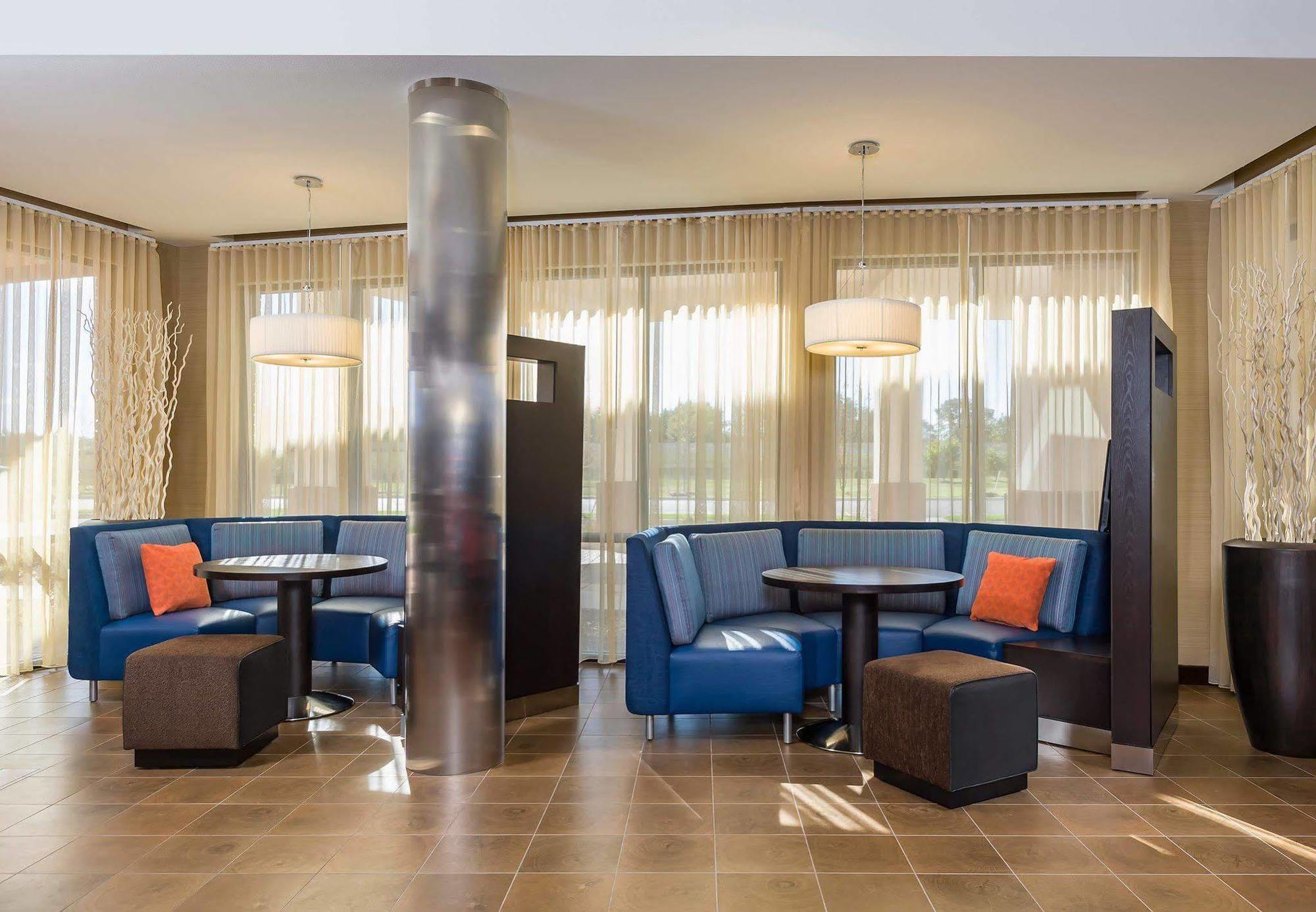 Courtyard By Marriott Kalamazoo Portage Экстерьер фото